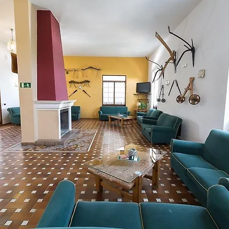 Turistica De Priego Отель